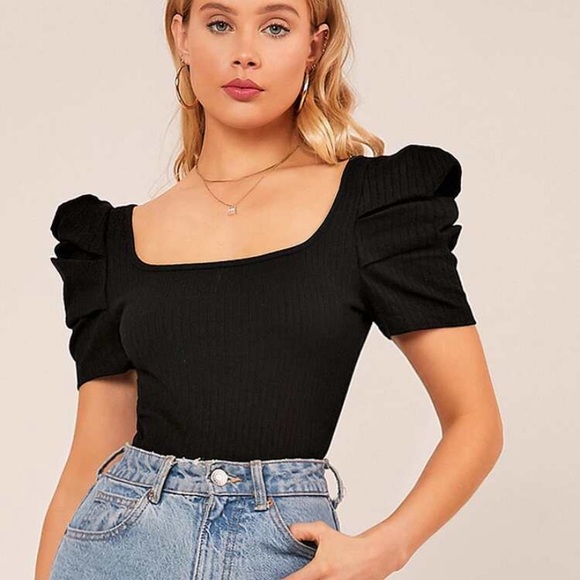 SHEIN Tops - Ribbed puff sleeve bodysuit